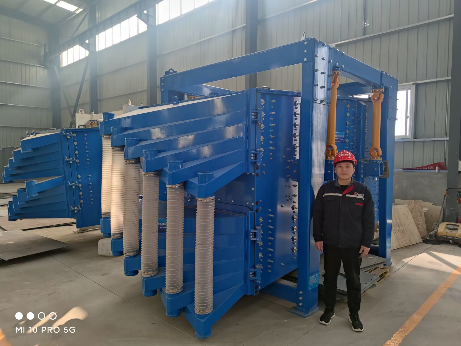 振動(dòng)篩與搖擺篩有何不同？如何選擇適合的篩分設(shè)備？